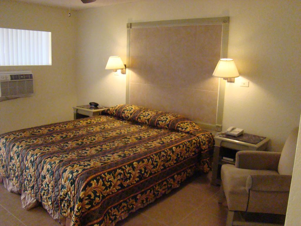 Brunner'S Inn And Suites El Centro Zewnętrze zdjęcie
